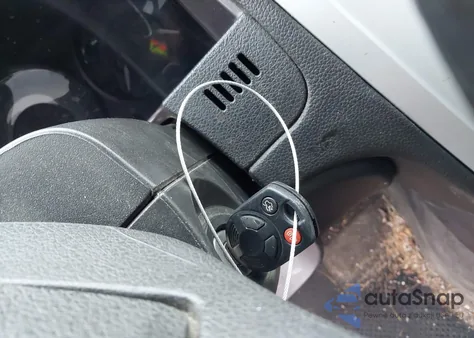 2011 Mercury Milan z USA, uszkodzony, nr VIN 3MEHM0HA7BR603842